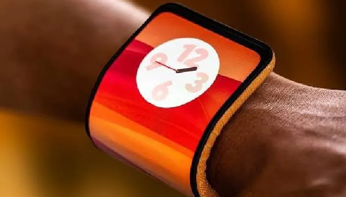 MCW 2024 Motorola shape-shifting Phone