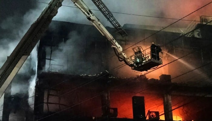 Delhi Jhandewalan Fire