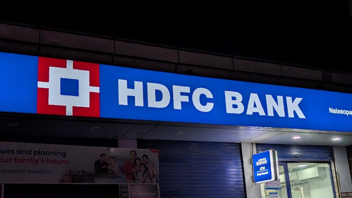 HDFC Bank Chairman Resignation
